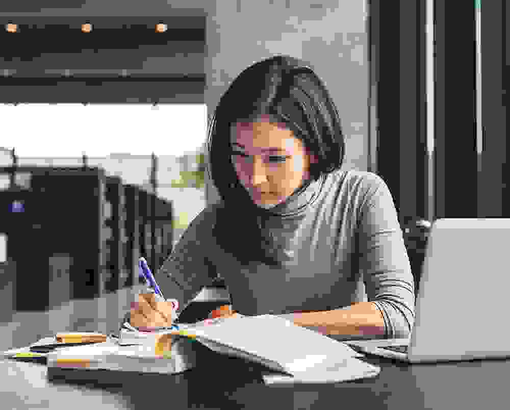 Proin venenatis felis